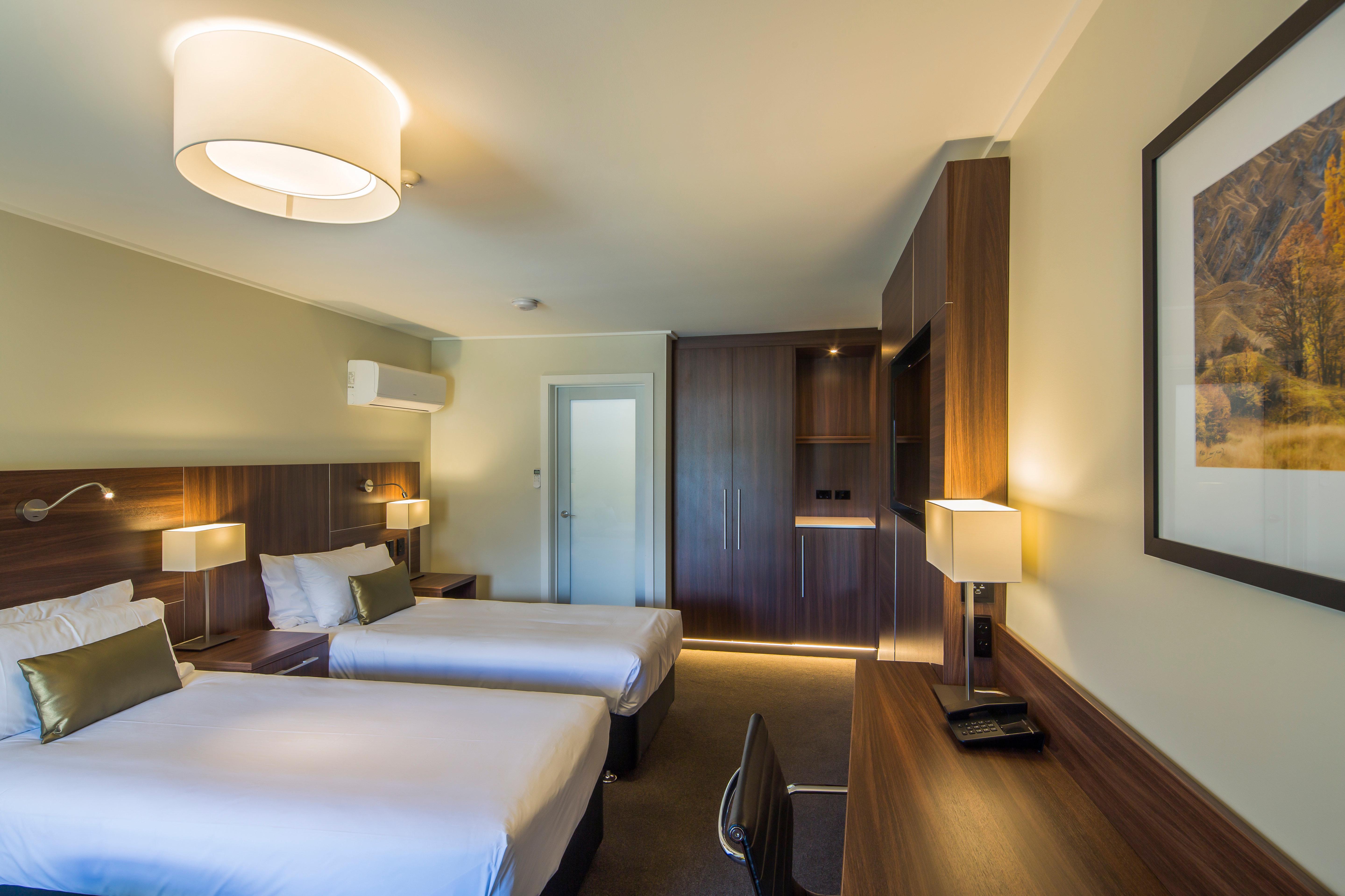 Holiday Inn Queenstown Frankton Road By Ihg Bagian luar foto