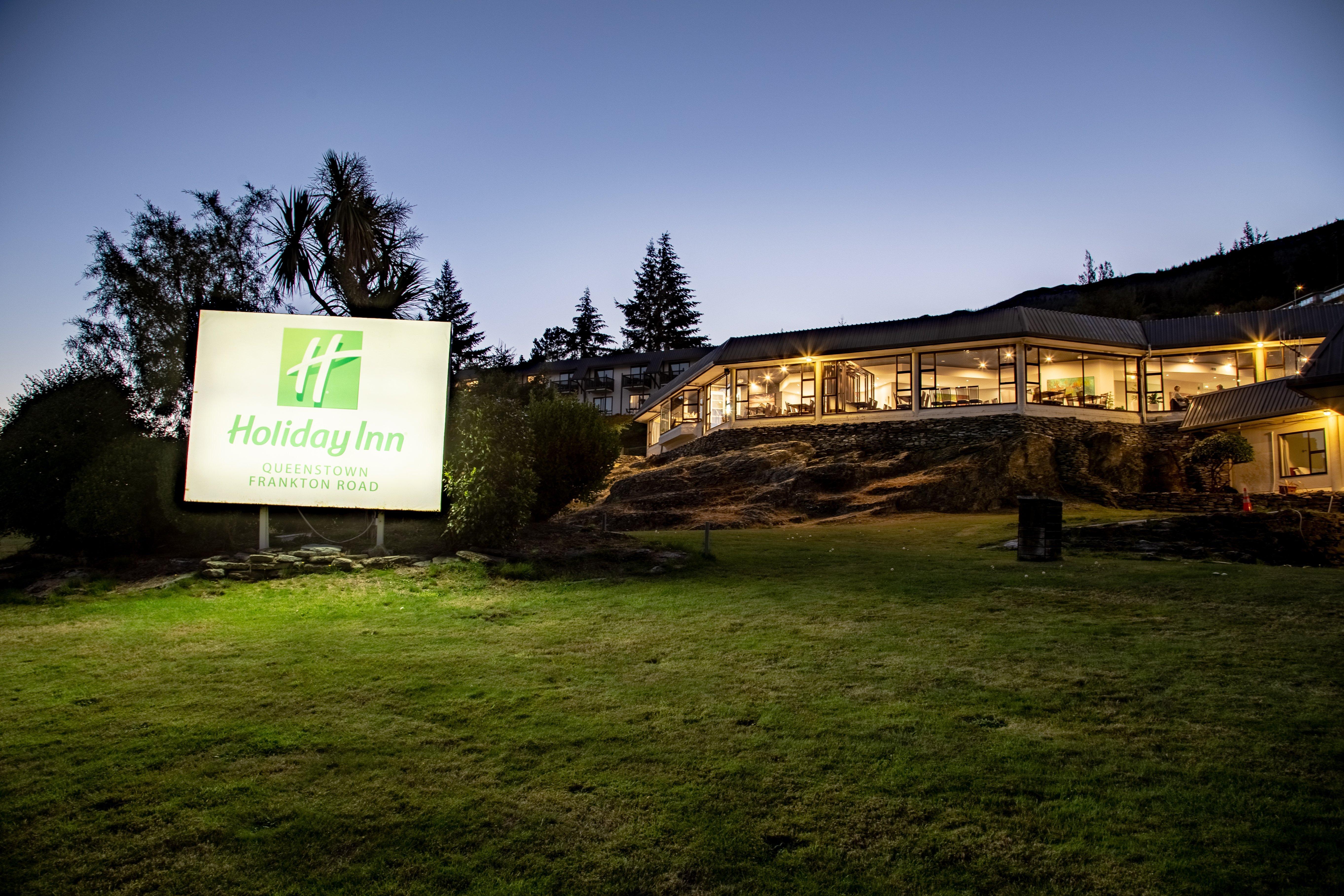 Holiday Inn Queenstown Frankton Road By Ihg Bagian luar foto